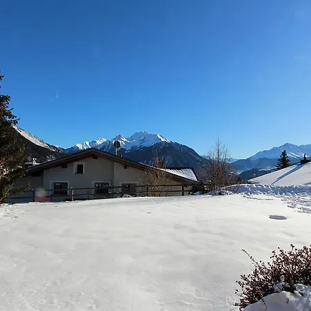 Familienunterkunft Arnika In Lantsch-lenz-lenzerheide * Lenz