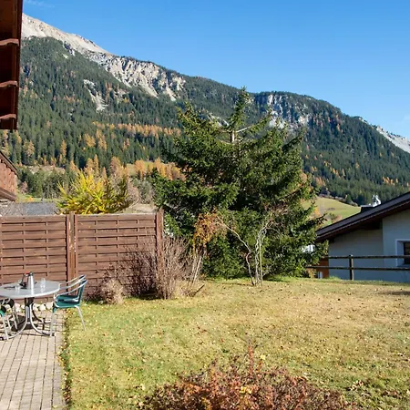 Familienunterkunft Arnika In Lantsch-lenz-lenzerheide Apartman Lenz